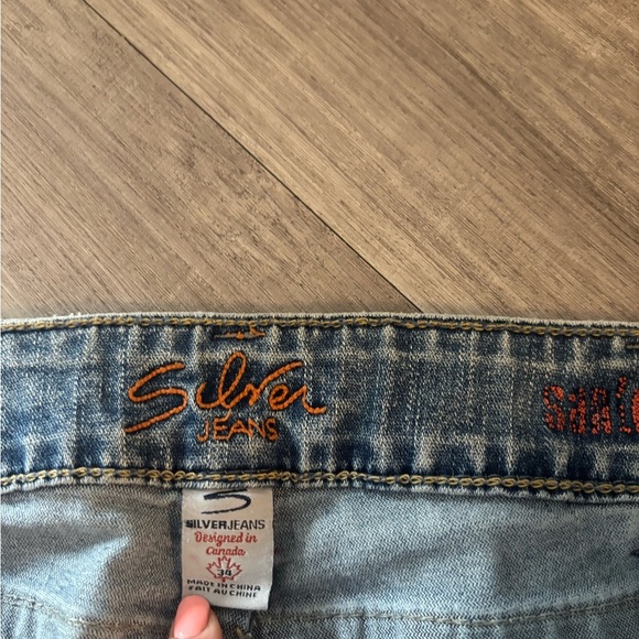 Silver Jeans Santorini  Light Blue Denim. 17 inch waist - Picture 2 of 6